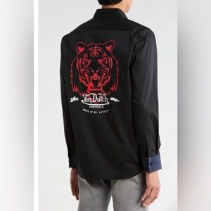 Von Dutch
Lion Logo Graphic Long Sleeve Shirt